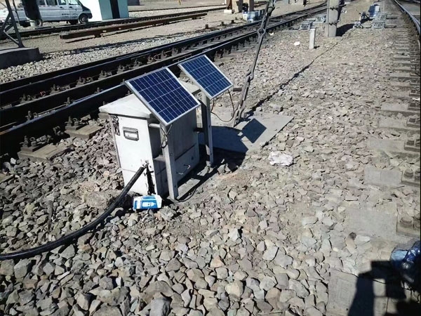 揭秘鄭州地鐵防震設備 每天自動涂油降噪